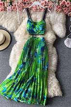 Load image into Gallery viewer, Bohemian Vacation Beach 2pcs Set Women Floral Printed Short Strapless
