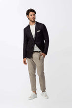 Laden Sie das Bild in den Galerie-Viewer.Men&#39;s regular fit washed full sleeve jacket
